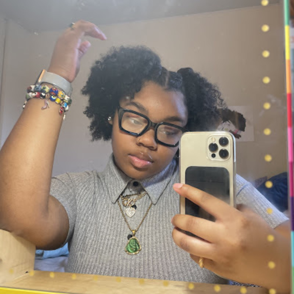 Meet your Posher, Jaila